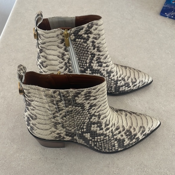 NWOT Franco Sarto Shay Bootie - Picture 5 of 11